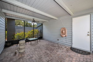 Lanai 1