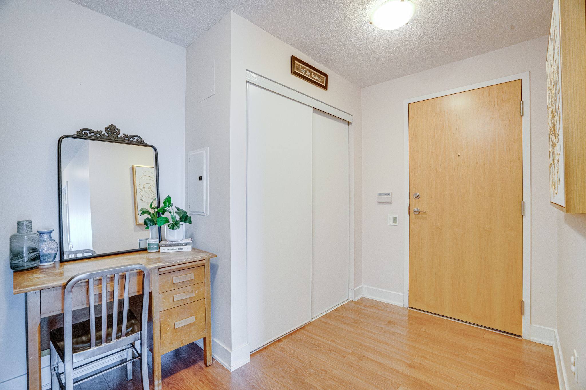 1048 Broadview Ave Toronto, ON M4K 2B8