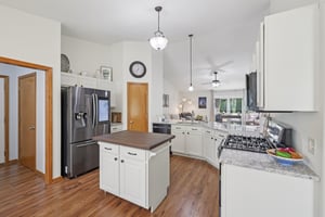 High St-S2608-019.jpg