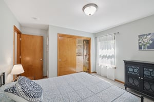 High St-S2608-034.jpg