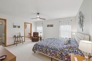 High St-S2608-036.jpg