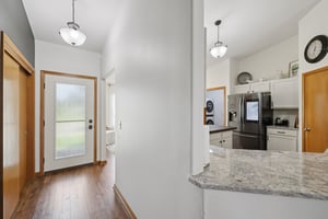 High St-S2608-048.jpg