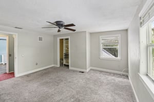N Grandview St-S0409-024.jpg