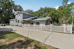N Grandview St-S0409-036.jpg