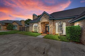 Front Exterior 7
