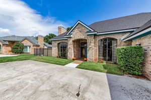 Front Exterior 7