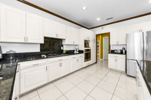 Kitchen 4