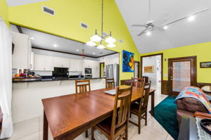 Kitchen Eat-In 2