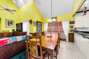 Kitchen Eat-In 3