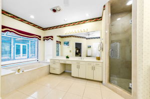 Primary Bathroom 1b