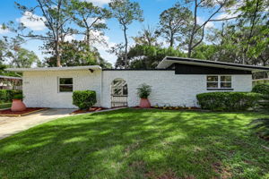 Welcome to 1049 Busac Avenue