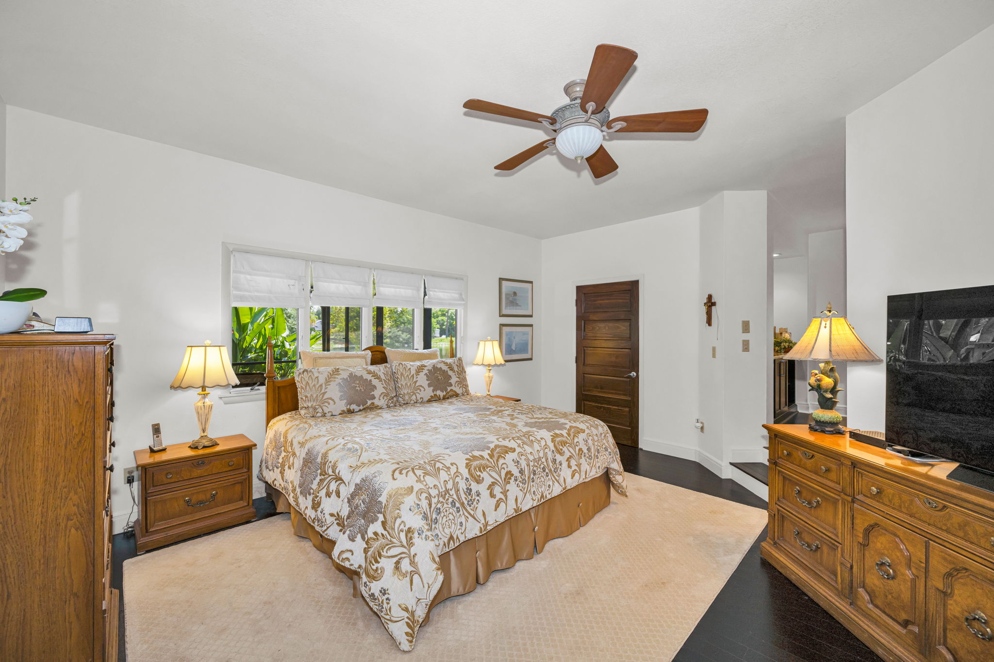 Primary Bedroom 1b