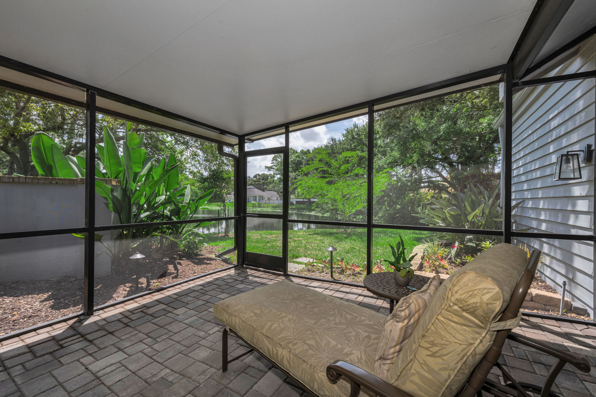 Lanai 8