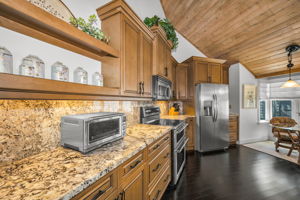 Kitchen 6