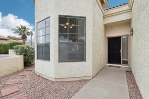 E Fanfol Ln-1504-004.jpg