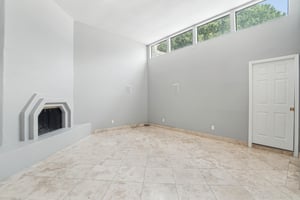 E Fanfol Ln-1504-010.jpg
