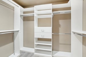 E Fanfol Ln-1504-021.jpg
