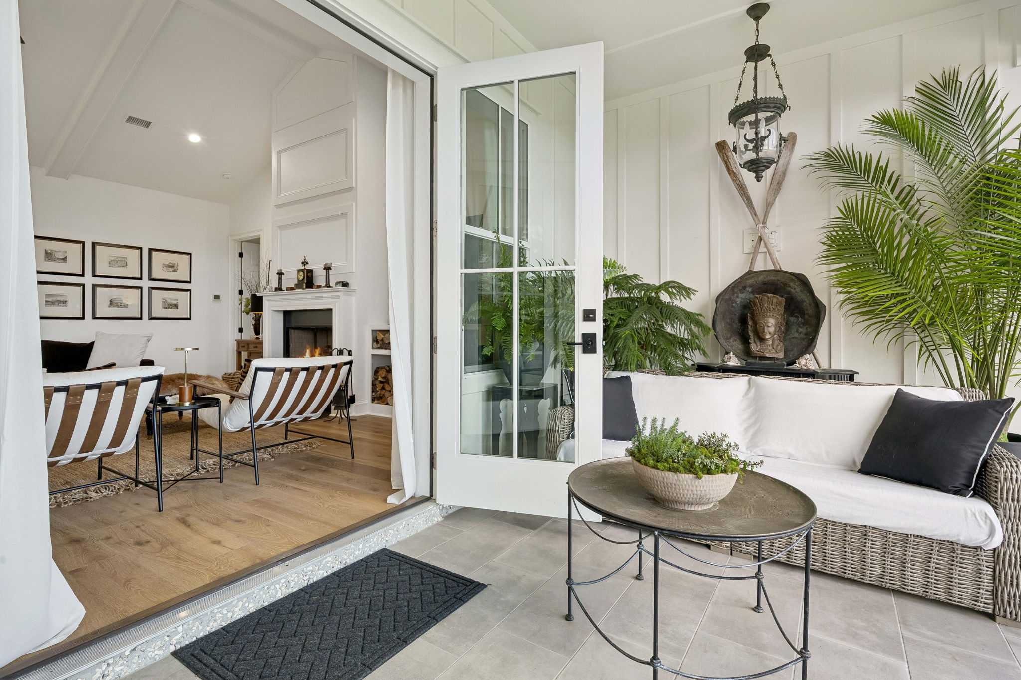 Screened-in Porch