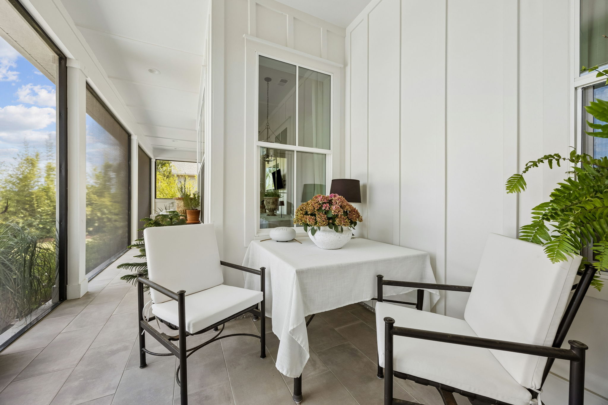 Screened-in Porch