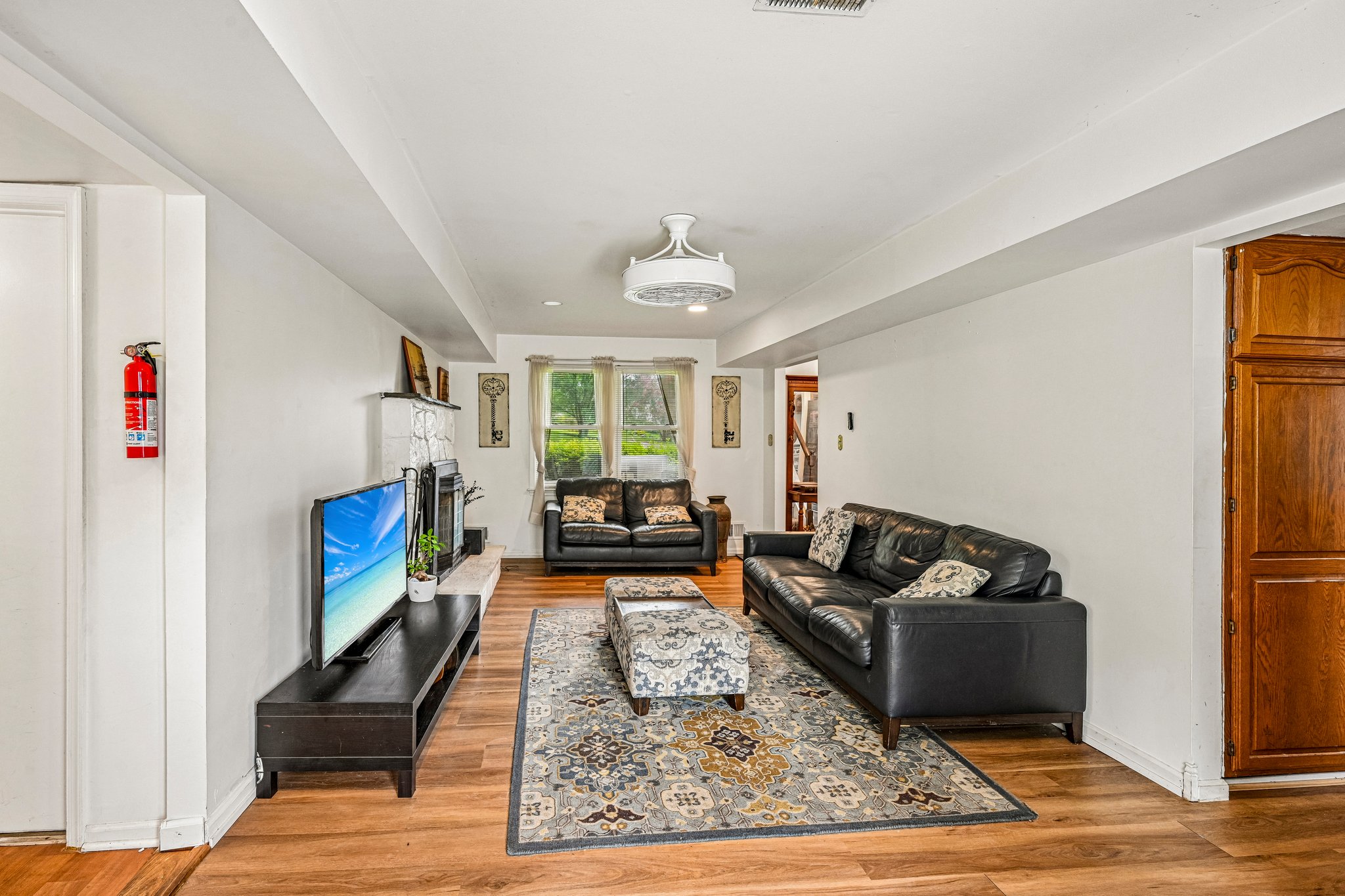 Chestnut Ave-S0408-009.jpg