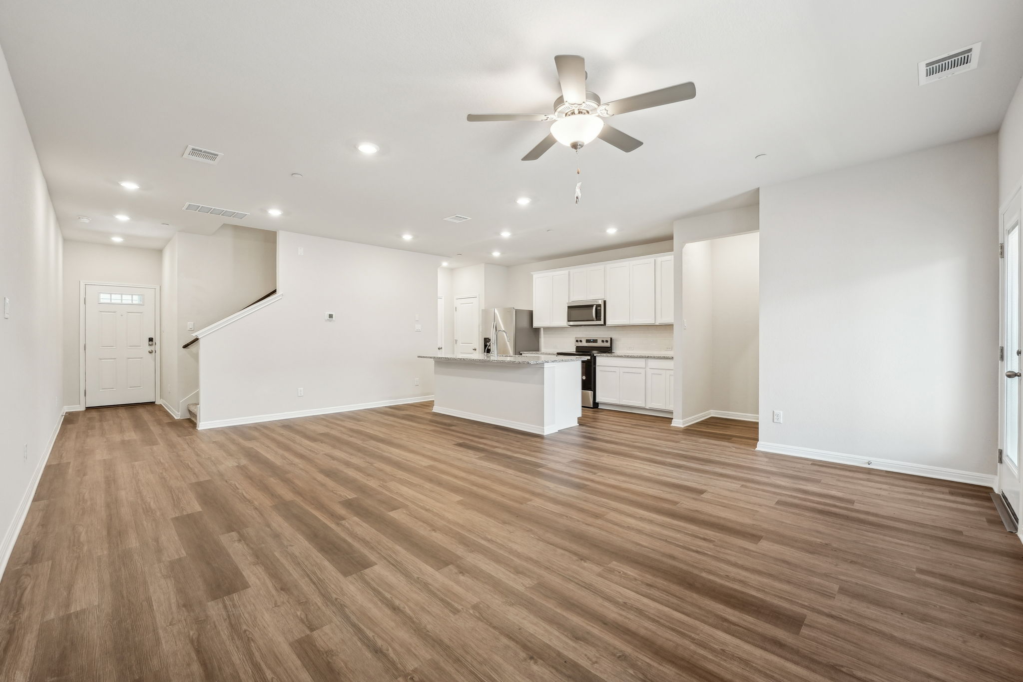 Austin - Waterstone Village - 105 Cinnabar Ln 2 Kyle TX 78640 - 010