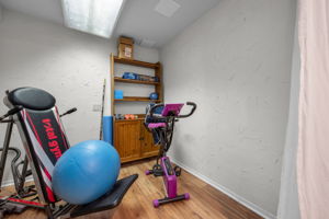  Photo 44