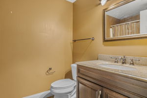 Finished Basement - Full Bathroom