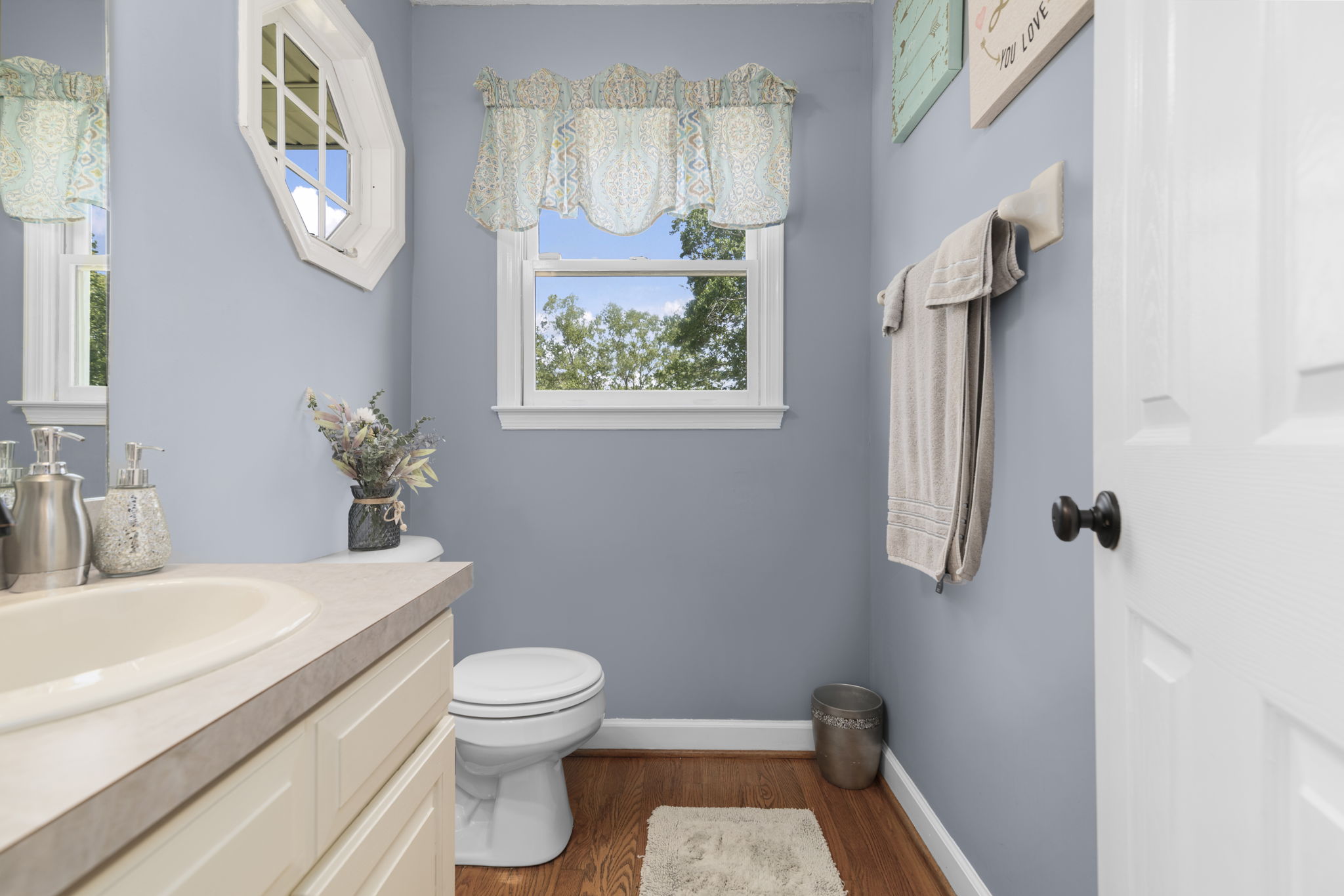  Photo 49