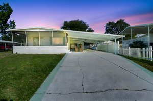 105 Florence Blvd, DeBary, 32713 (1) day to dusk.jpeg