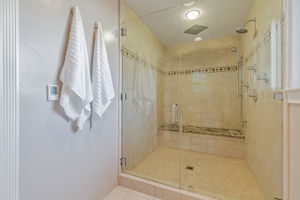  Photo 37
