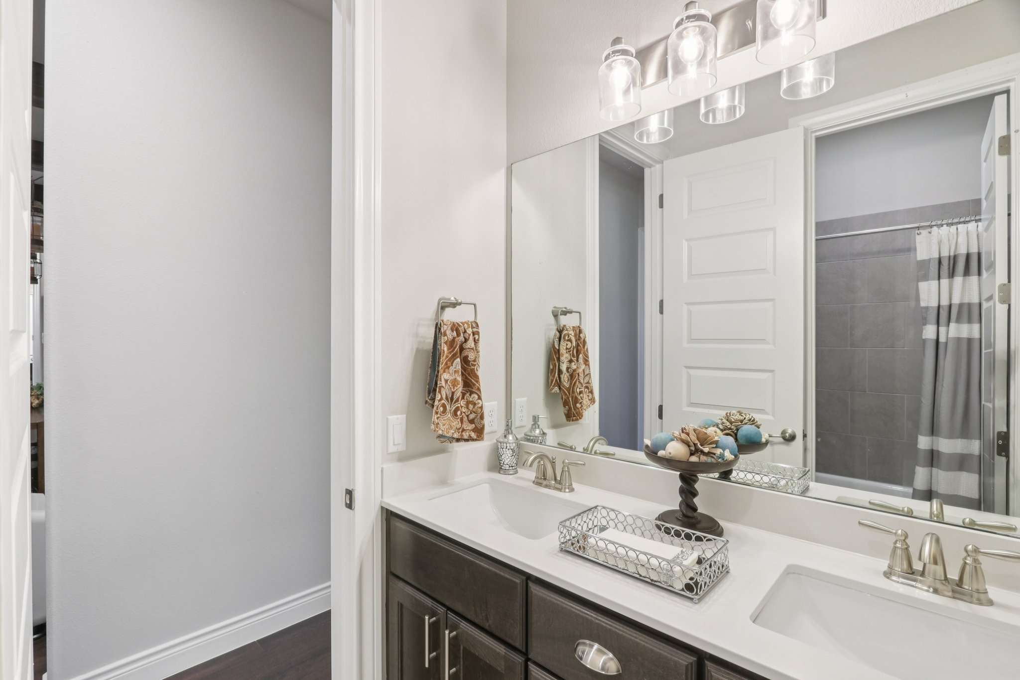 Houston Cv-S0512-054.jpg