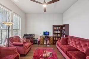 Houston Cv-S0512-033.jpg