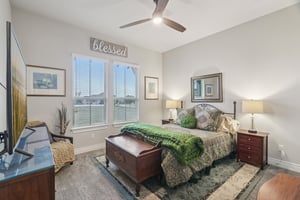 Houston Cv-S0512-055.jpg