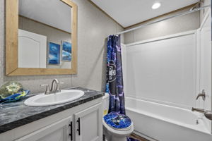  Photo 9
