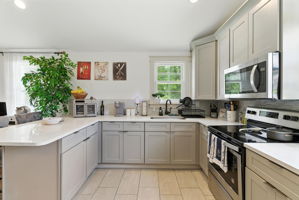  Photo 9