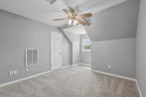Kyle Ln-2106-039.jpg