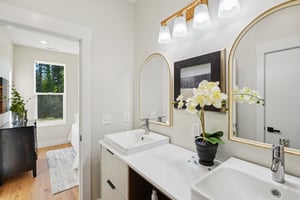 Lily Ln-S0108-042.jpg