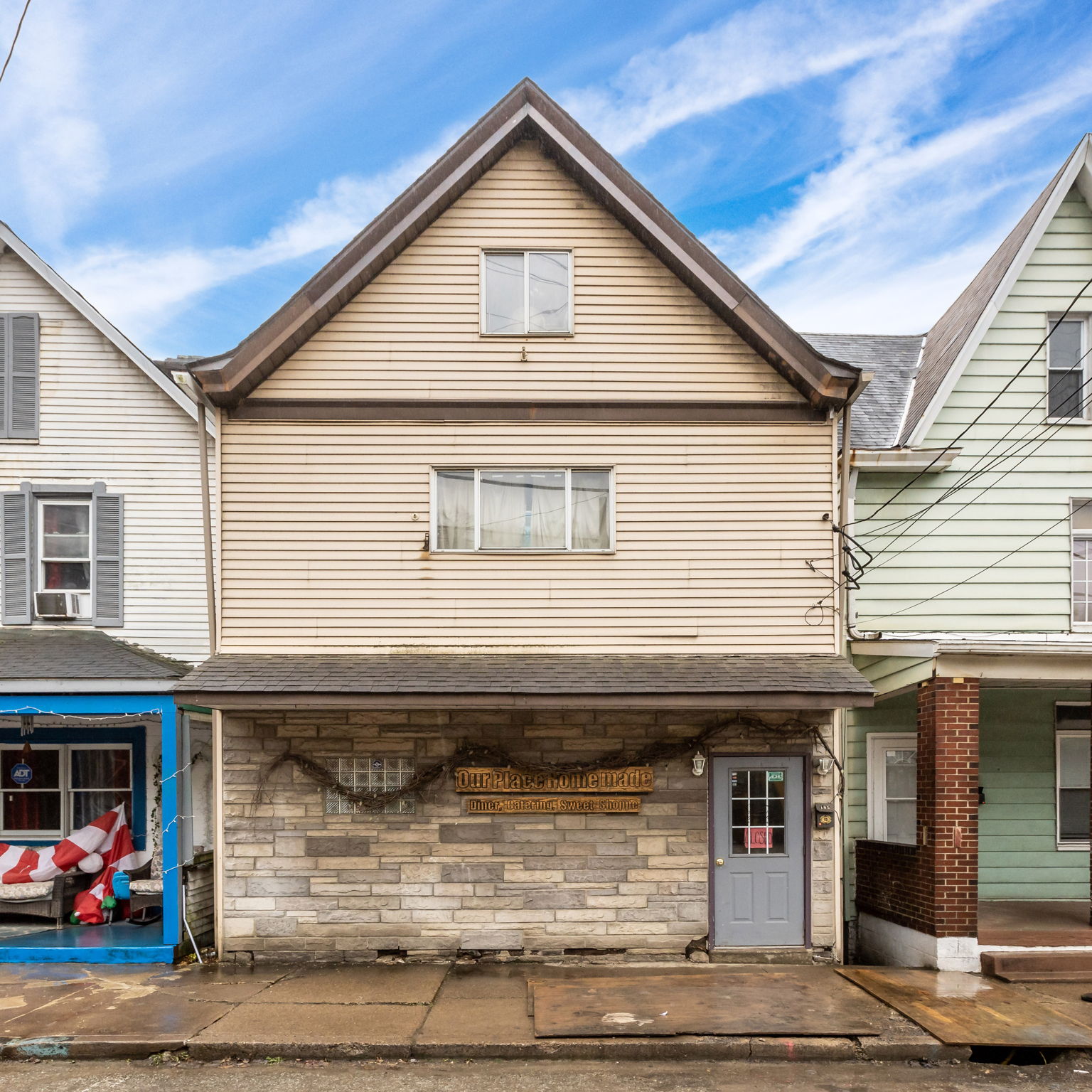 105 Middle Ave, Wilmerding, PA 15148 Theis Media