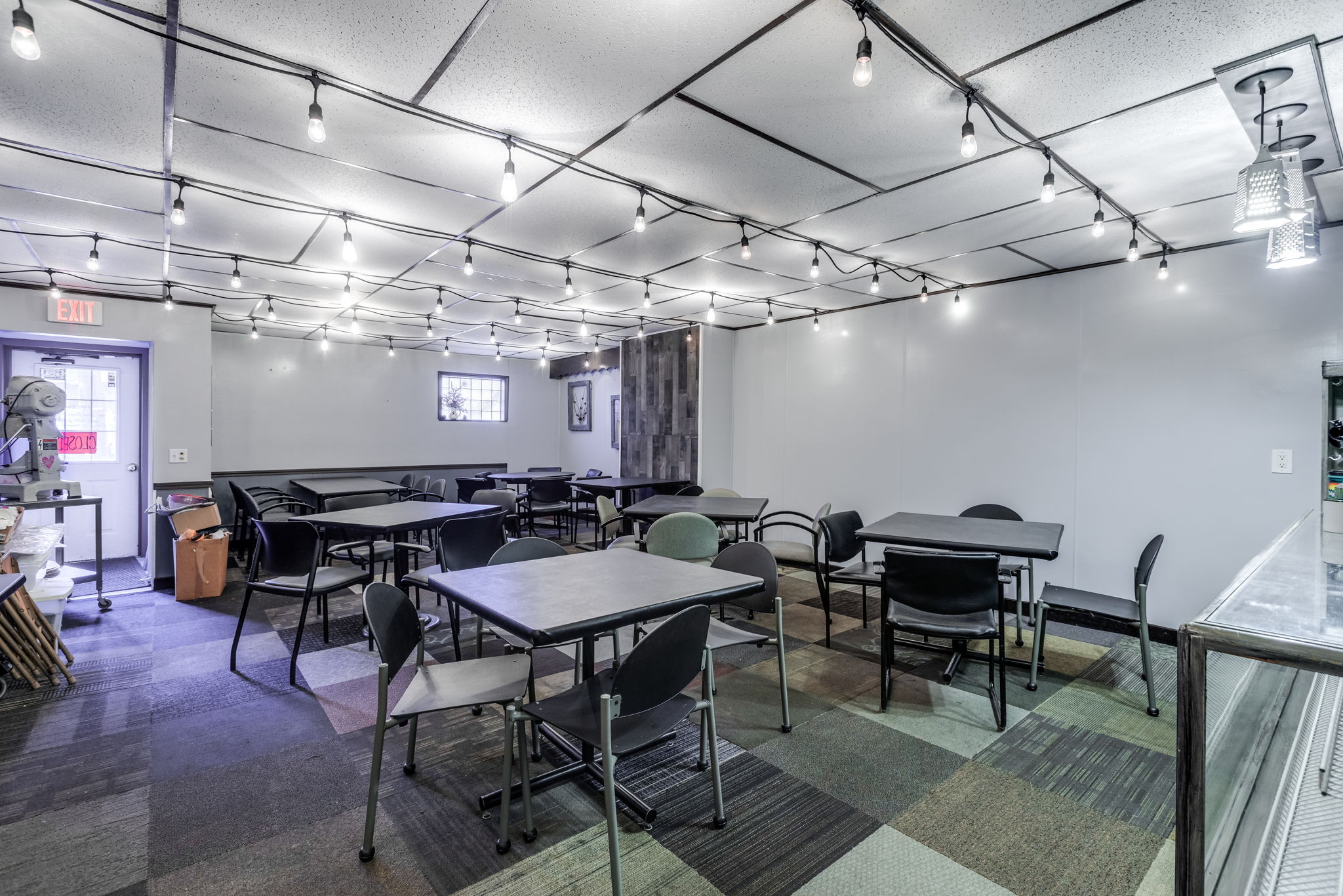 105 Middle Ave, Wilmerding, PA 15148 Theis Media