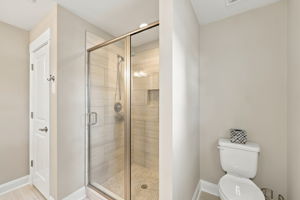  Photo 44