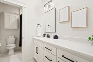  Photo 23