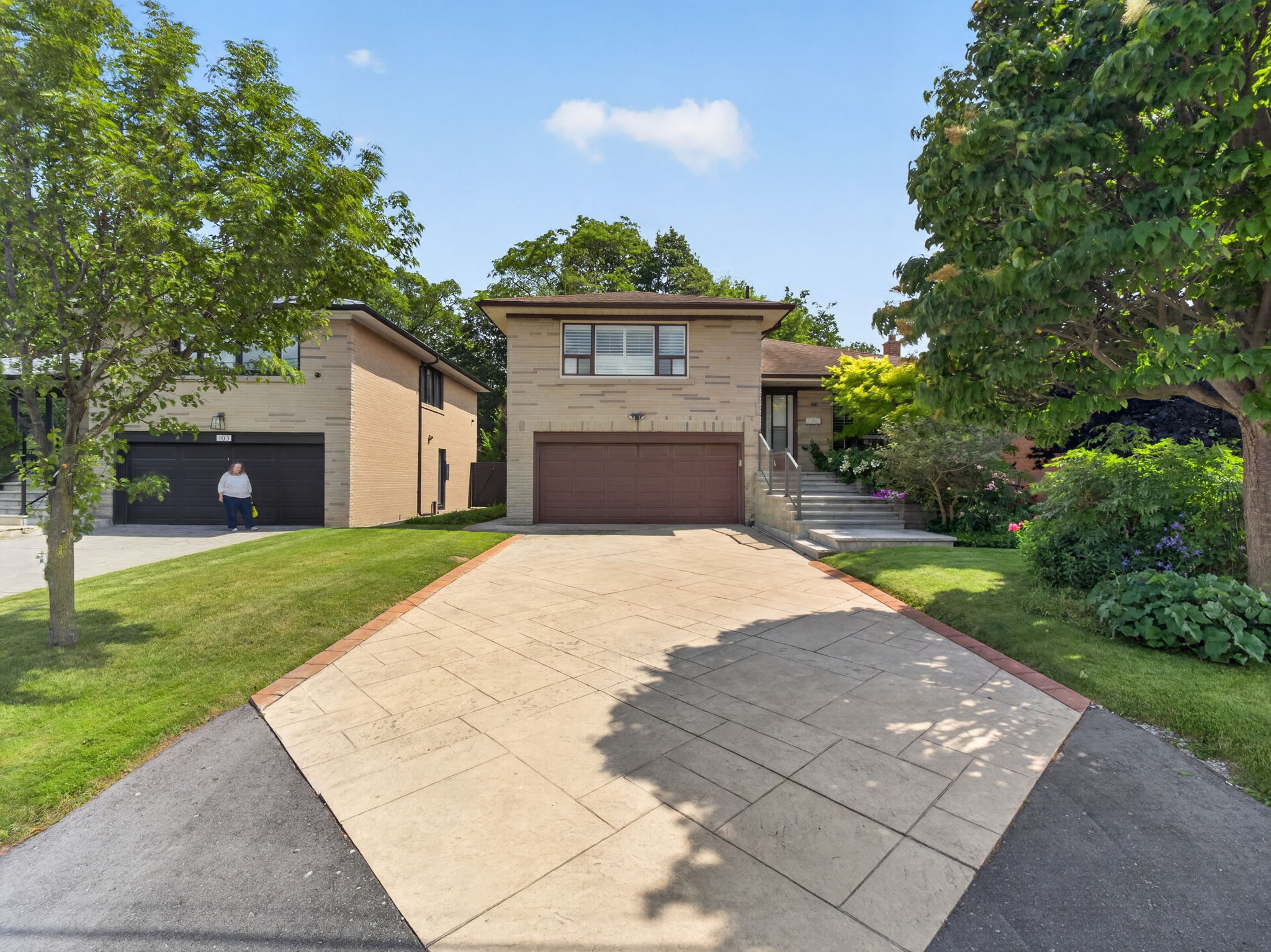 105 Palm Dr Toronto, ON M3H 2C2