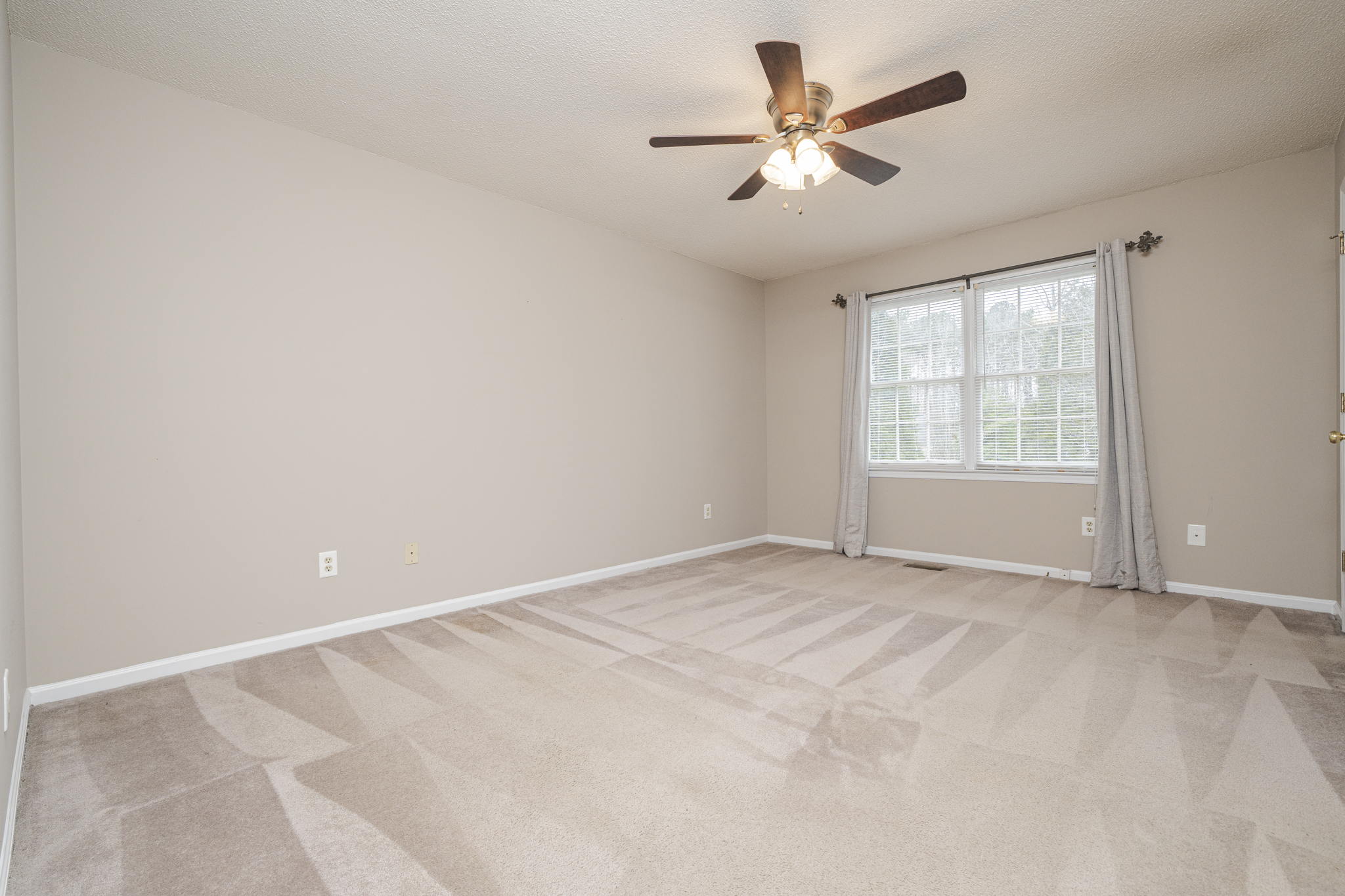 105 Pineview Dr, Zebulon, NC 27597, USA Photo 27
