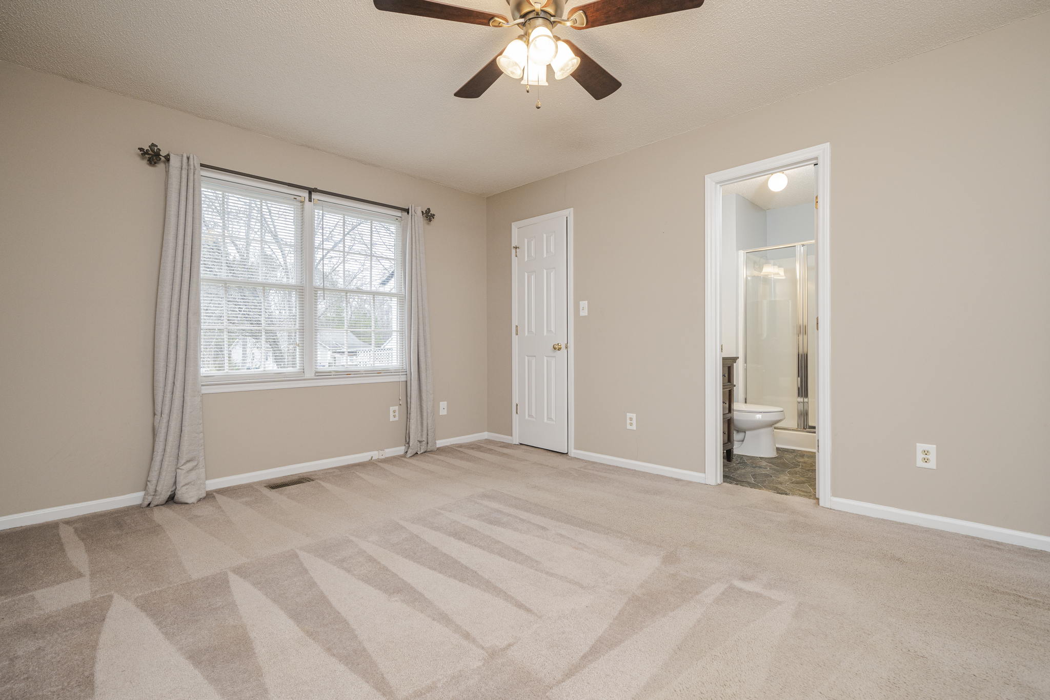 105 Pineview Dr, Zebulon, NC 27597, USA Photo 29