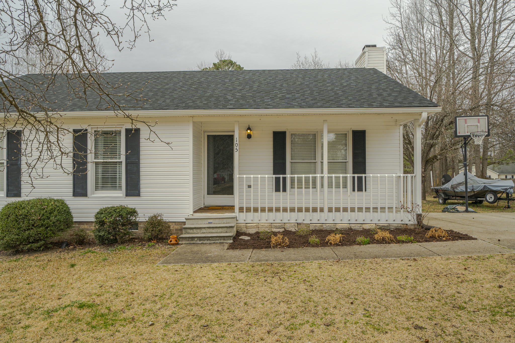 105 Pineview Dr, Zebulon, NC 27597, USA Photo 8