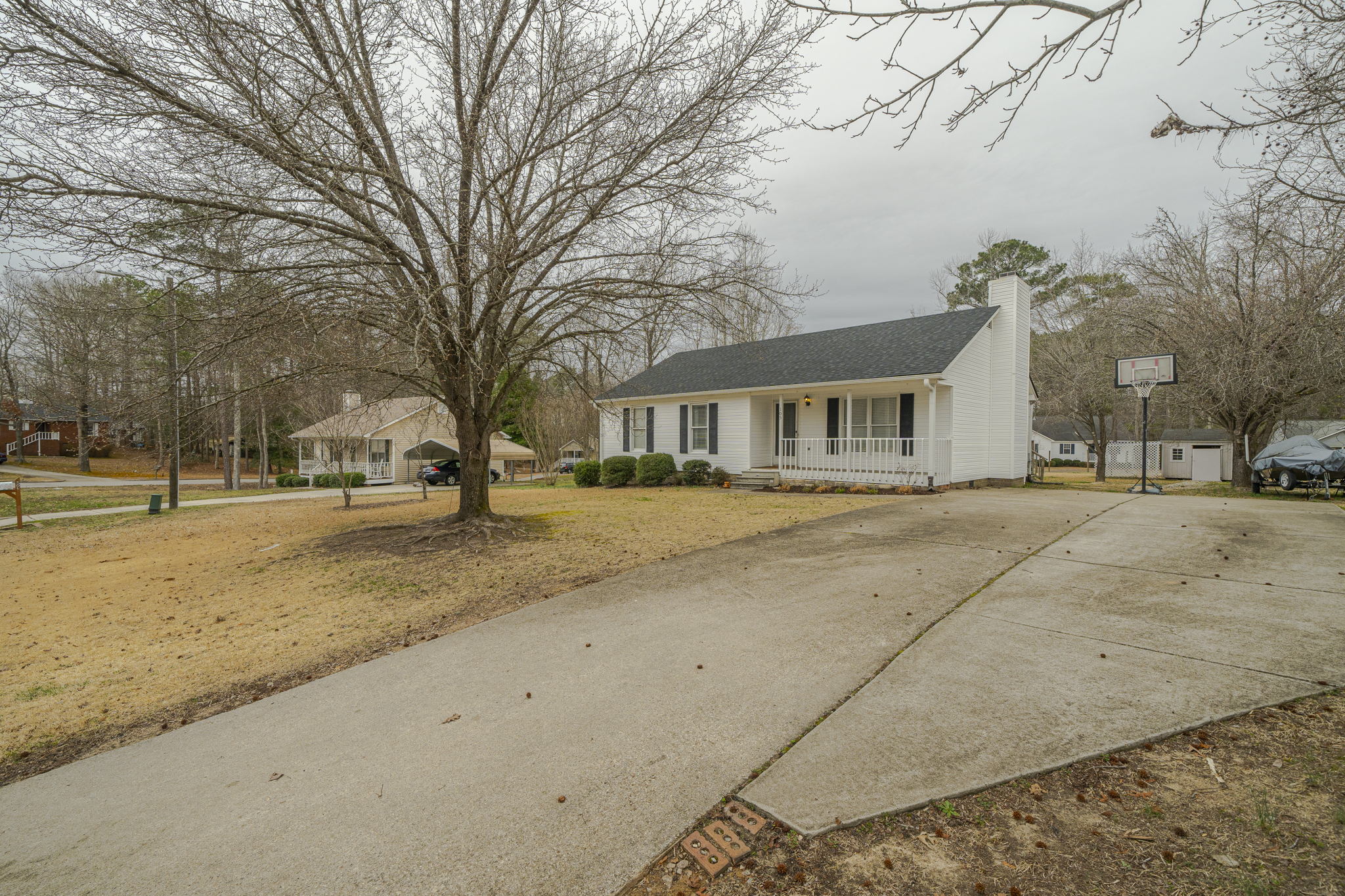 105 Pineview Dr, Zebulon, NC 27597, USA Photo 6