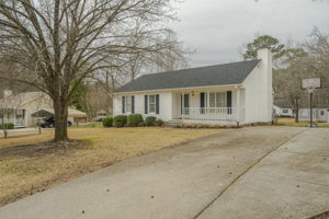 105 Pineview Dr, Zebulon, NC 27597, USA Photo 6