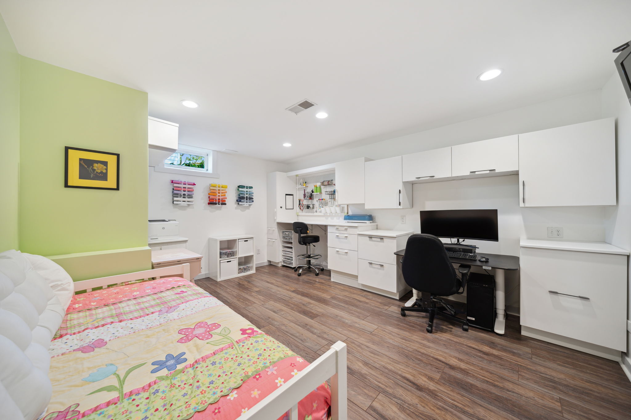 24_Interior