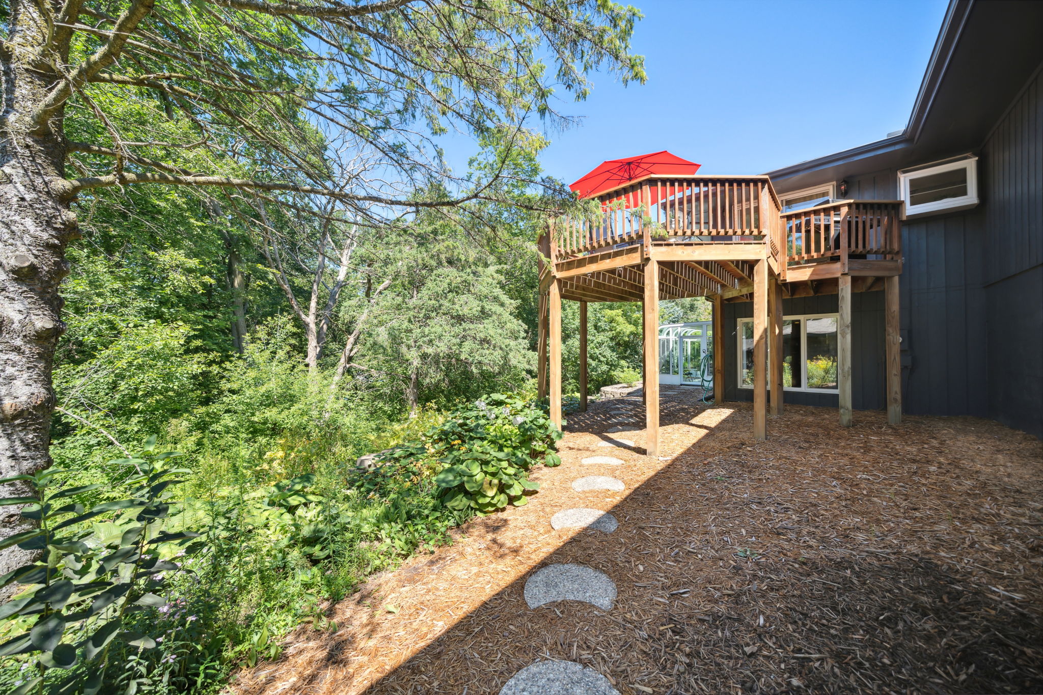 42_Exterior