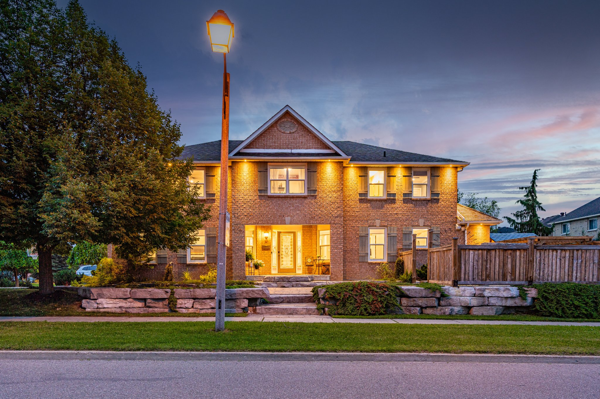 105 St Michaels Crescent, Bolton, ON L7E 5Y4, Canada